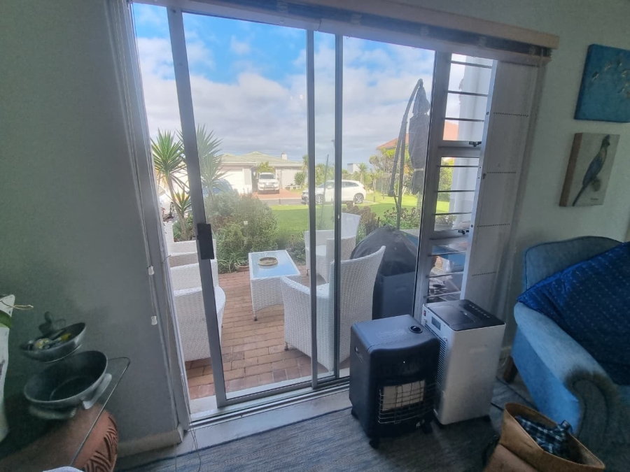 To Let 2 Bedroom Property for Rent in Big Bay Western Cape